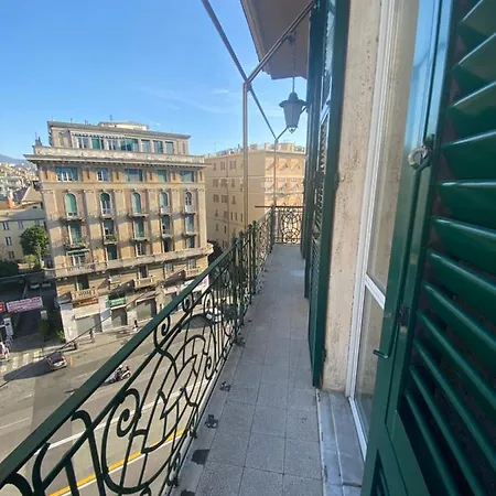 Casa Amedeo * جنوة